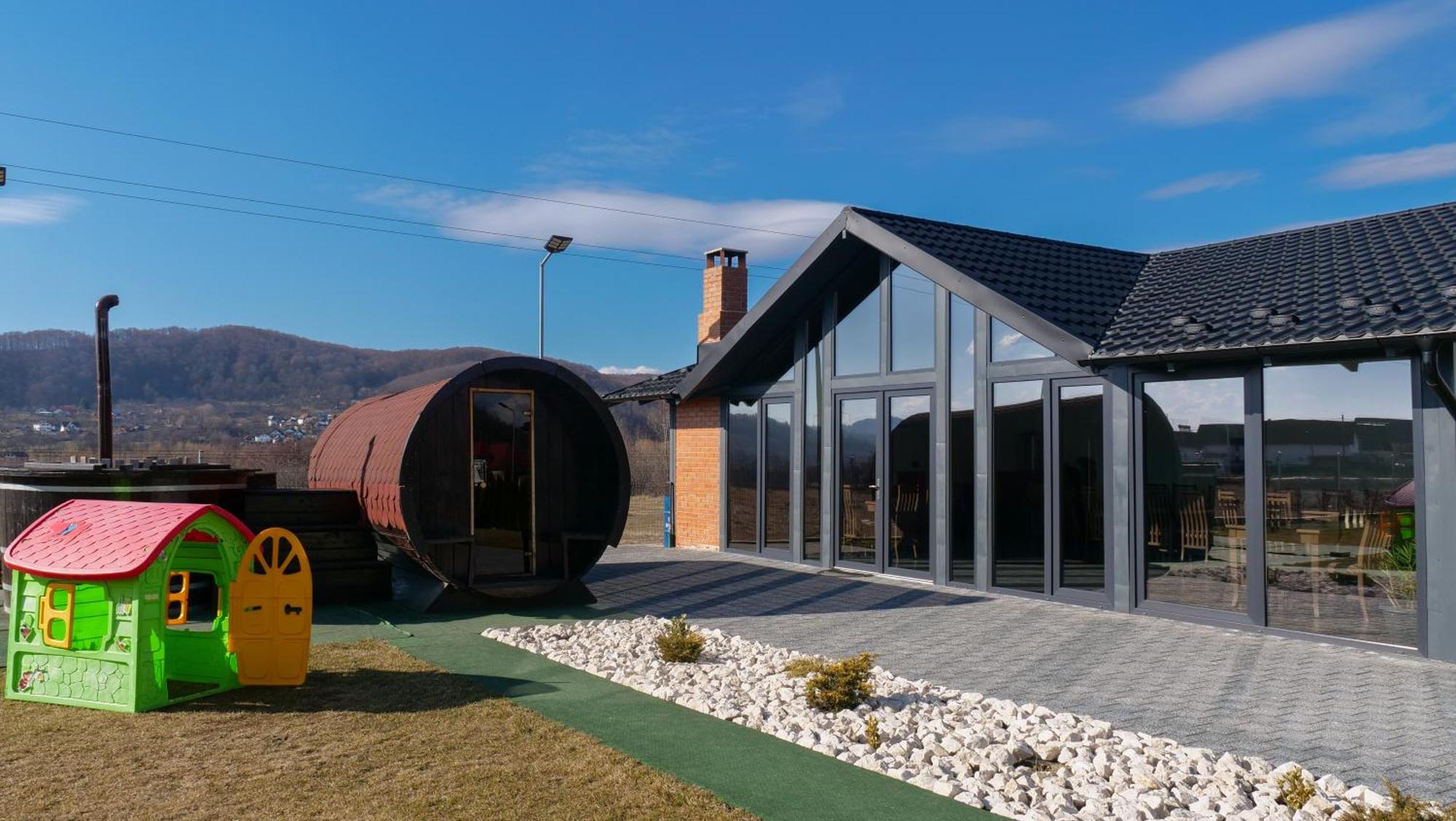 Отель Casa Ambientt Куртя-де-Арджеш Экстерьер фото