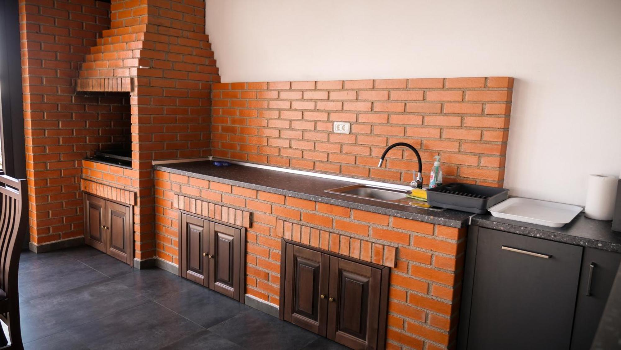 Отель Casa Ambientt Куртя-де-Арджеш Экстерьер фото