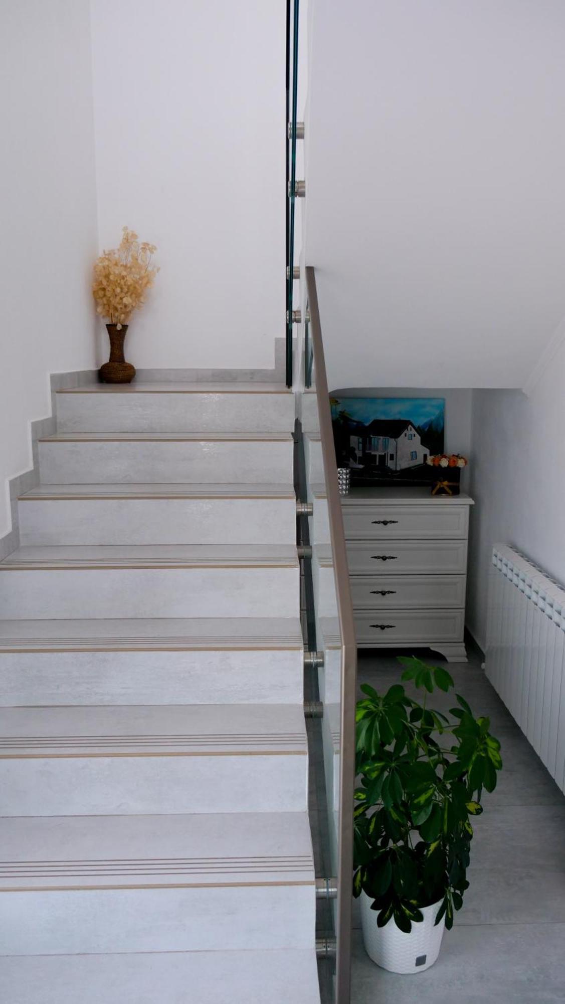 Отель Casa Ambientt Куртя-де-Арджеш Экстерьер фото